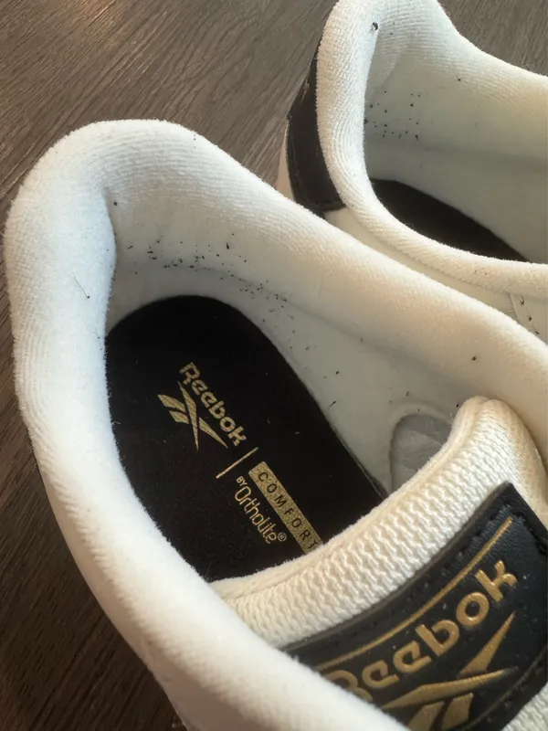 Reebok White and Black - Image 4