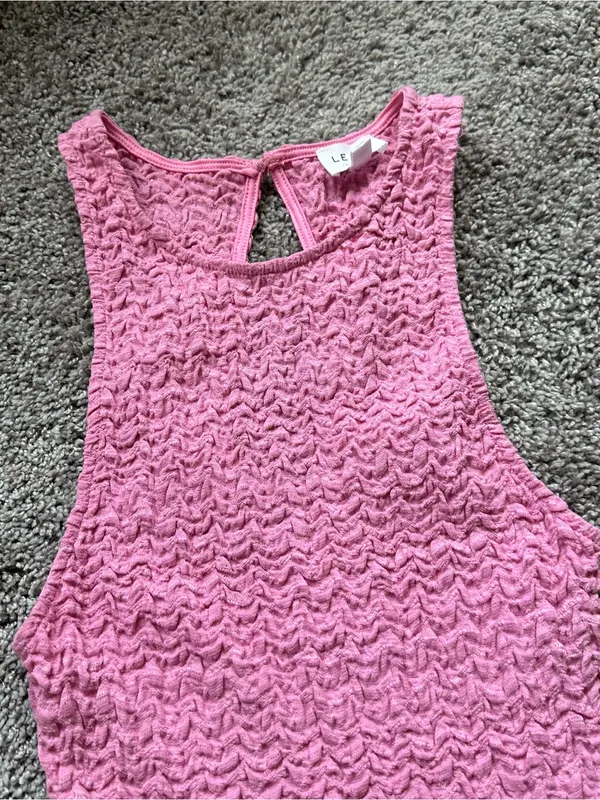 Le Lis Pink Textured Sleeveless Mini Dress - Image 3