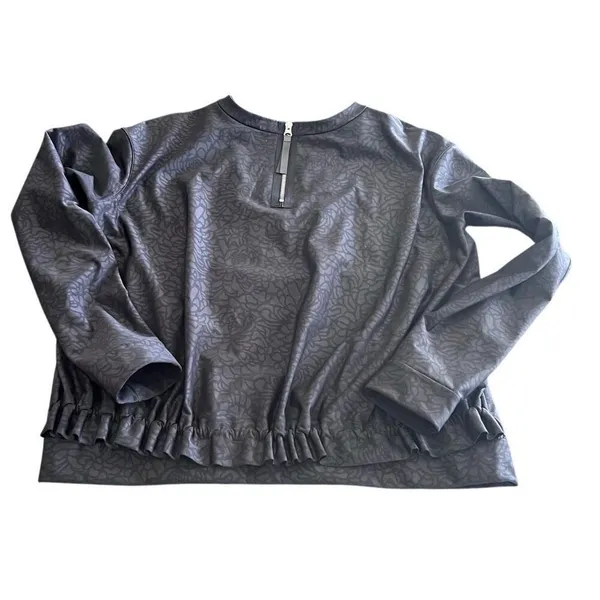 Lululemon Black Embossed Petal Camo Back-Zip Ruffle Pullover Sweatshirt size 8 - Image 4