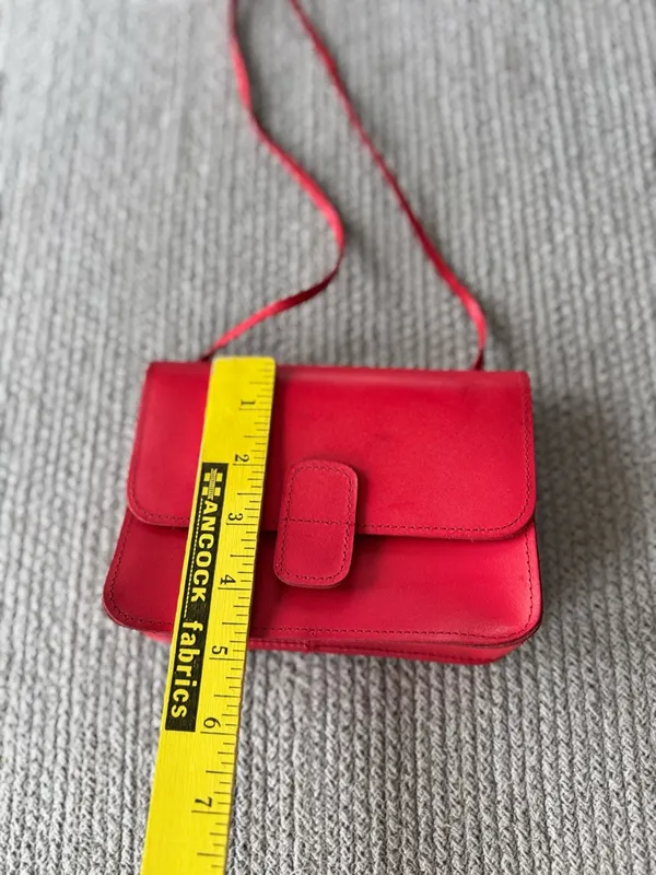 Vintage 80s 90s Cherry Red Leather Mini Purse Built in Mirror - Image 5