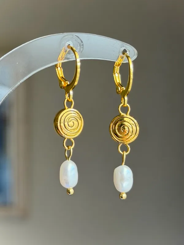 Handmade boho grunge fairy funky style swirl pearl dangle earrings🌀 - Image 2