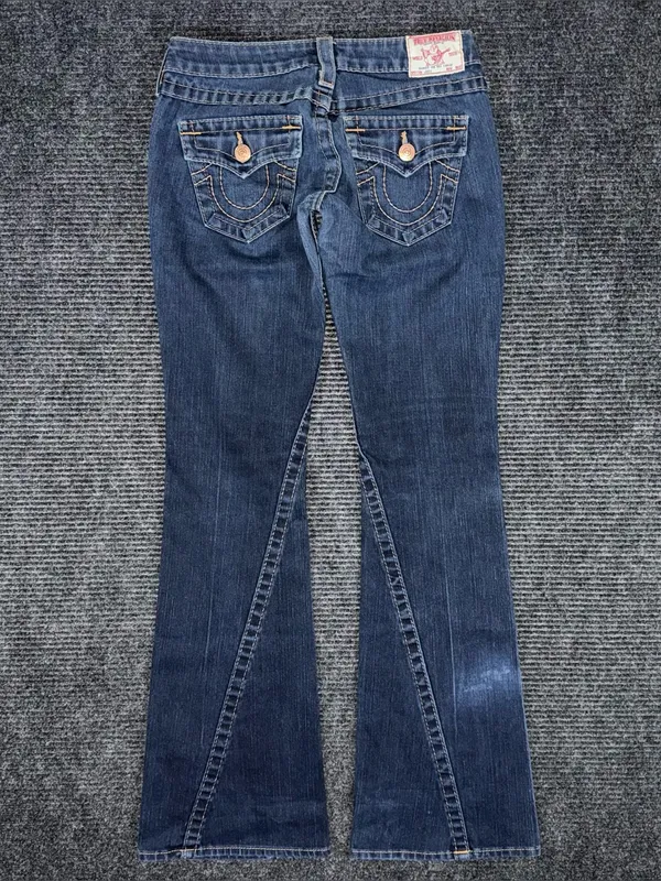 RARE Vintage True Religion Low Rise Twisted Flare Jeans Sz 26 x 33 Dark Wash Y2K - Image 3