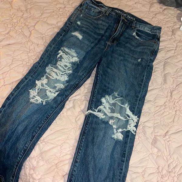 NWOT American eagle jeans 90s boyfriend - Image 2