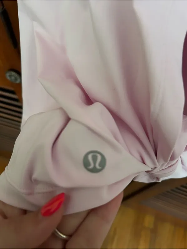 lululemon light pink sleeveless workout tank - Image 4
