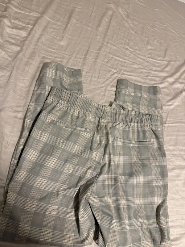 Men’s plaid H&M pants XS - Image 4