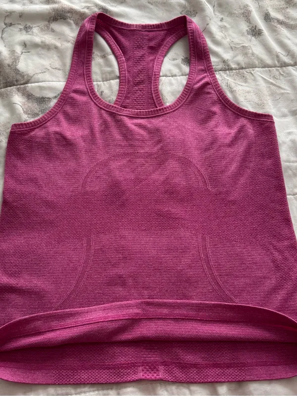 Lululemon Swiftly Tech Raceback Pink Performance Tank Top, size 4 athletic gym - Image 13