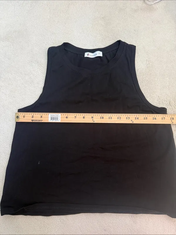 Laslulu Black Crop Tops Sleeveless Workout Tank Top Racerback Cropped Flowy M - Image 6