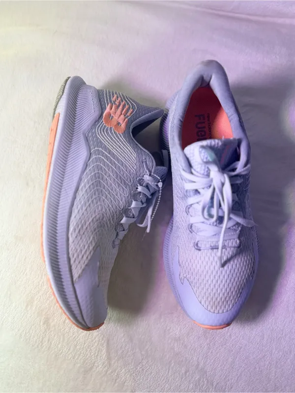 New Balance Women's Light Blue Sneakers with Coral Accents - Image 5