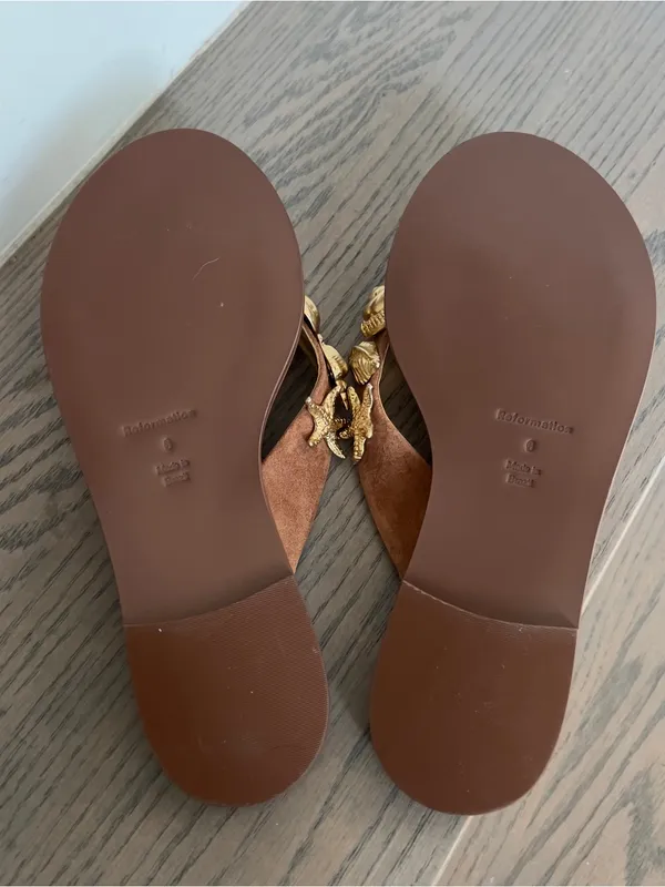 Reformation Jessie Flip-Flop Sandals Flip Flops in Rum Suede NWOB - Image 6