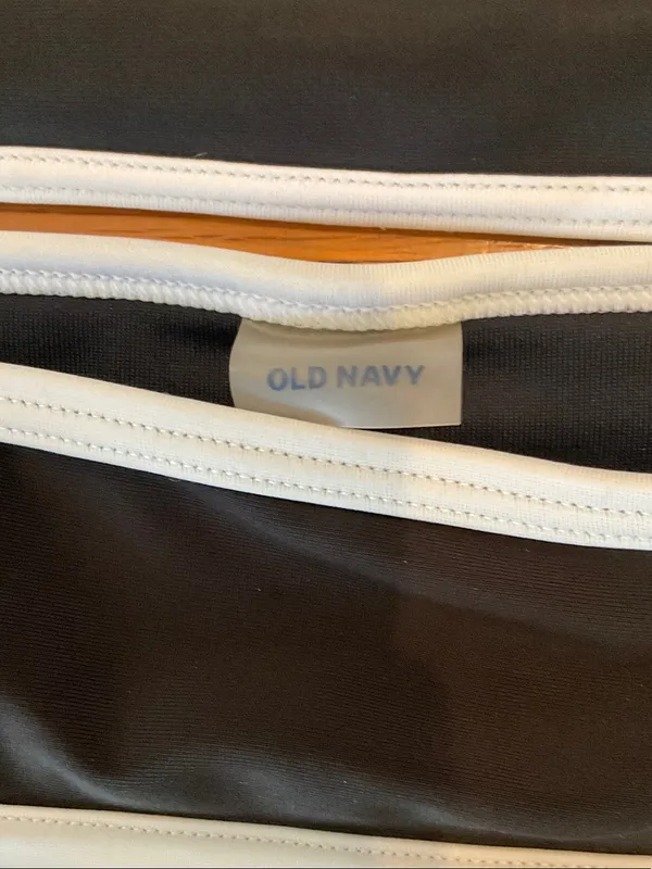 Old Navy Black Bikini Set with White Trim, XL - Image 5