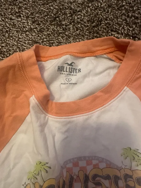 Hollister Crop Top - Image 2