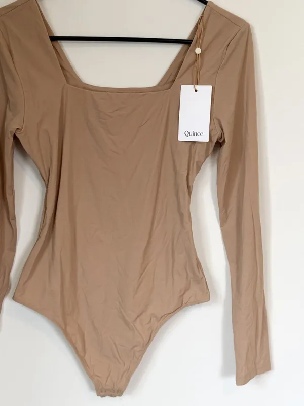 NWT Quince Second Skin Square Neck Long Sleeve Bodysuit in Mocha - Size: Medium - Image 4