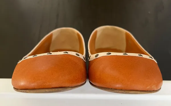 GUC J. CREW Camel Studded Round Toe Flats - Image 8