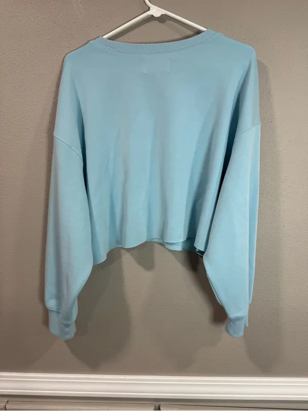 Simply Southern Light Blue Cropped Pearl Star Sweatshirt - Image 4