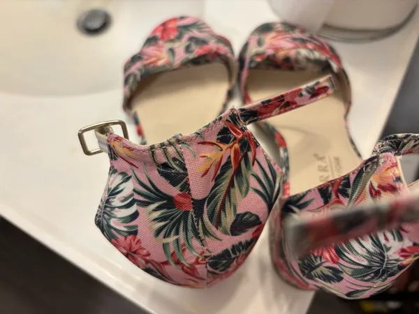 Floral shoes Pink Size 7 - Image 3