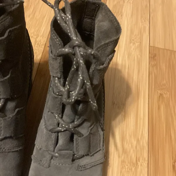Sorel Women’s Evie Lace Waterproof Suede Ankle Bootie Quarry Color Size 7 - Image 2