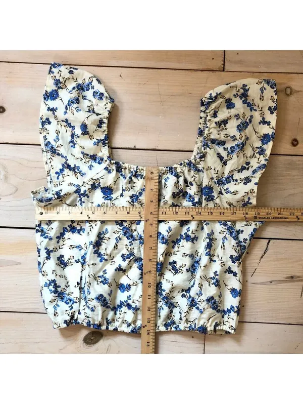 A New Day NWT Women's Cream Blue Floral Flutter Sleeve Blouse Size L - Image 7