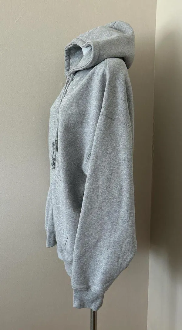 (NWT) Women’s Full Zip Gray Hoodie, One Size: L/XL - Image 6
