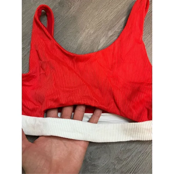 OneOne Swimsuit Top Size Small Red and White - Image 2