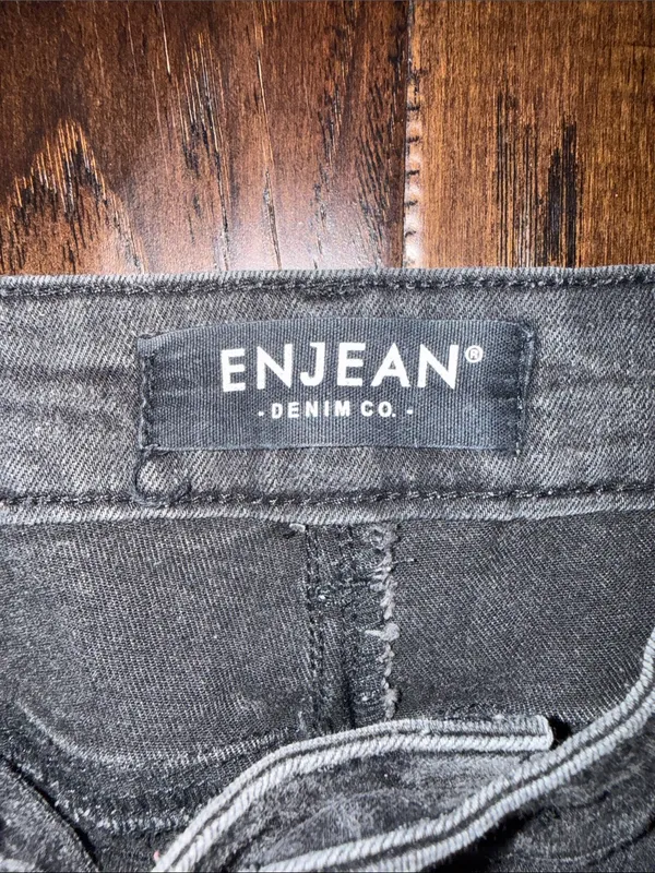 Enjean Distressed High-Rise Black Jeans Size 11 - Image 2