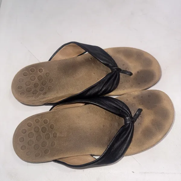 Vionic Britney Black‎ Leather Comfort Orthotic Flip Flop Sueded Sandals Size 9 - Image 2