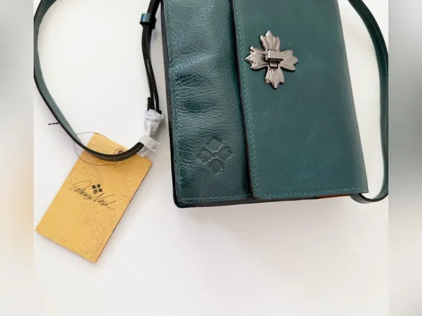 Patricia Nash Consilina Leather Crossbody Blue Coral - Image 3