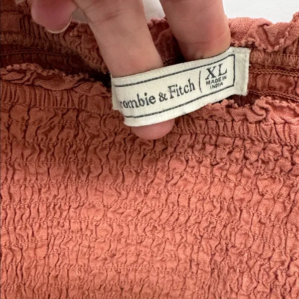 Abercrombie & Fitch Smocked pink Crop Top - Image 4