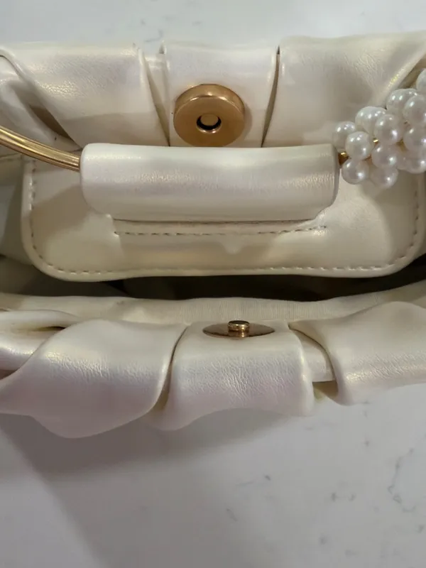Pearl - Image 7