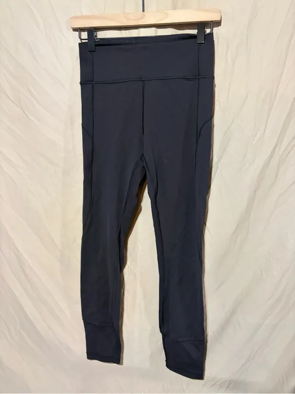 Lululemon In Movement Tight 25" *Everlux - Image 2
