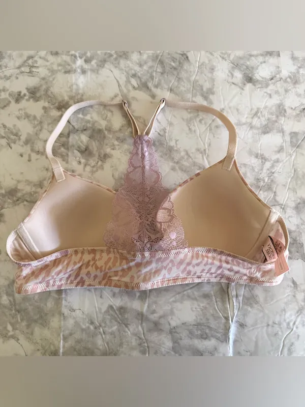 NWOT Victoria Secret Women’s Pink Leopard print Bra - Image 3