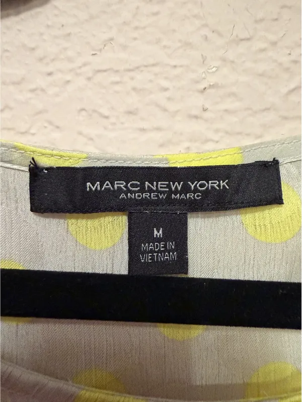 Marc‎ New York Andrew Marc Yellow Polka Dot Sheer Blouse Size M - Image 5