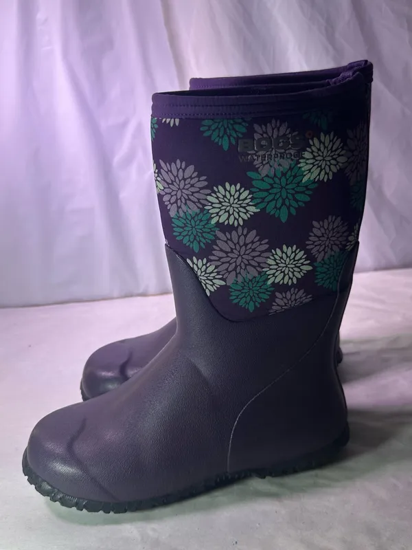 Bogs Purple Floral Waterproof Rain Boots with Teal Accents - Image 6