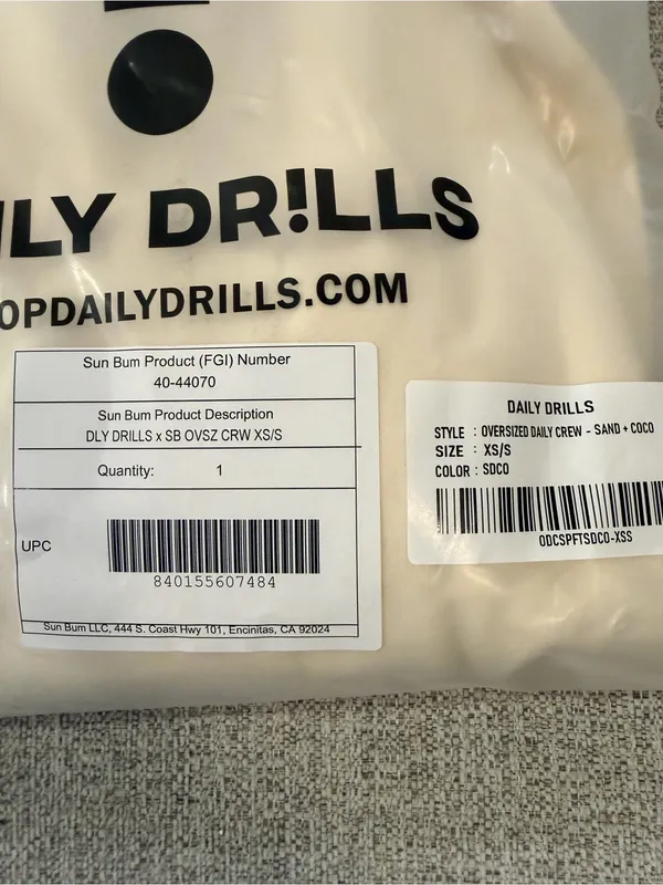 NIB Daily drills x Sunbum oversized Crewneck limited edition size xs/s - Image 7