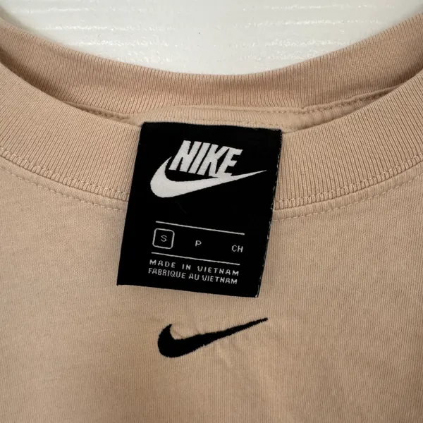 Nike Tan T-Shirt - Image 2