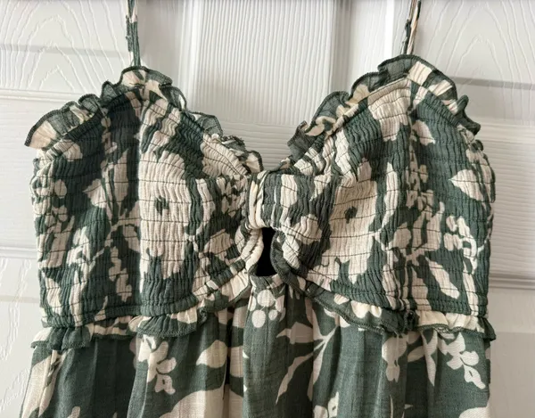 Trixxi Floral Green Midi Dress - Image 3