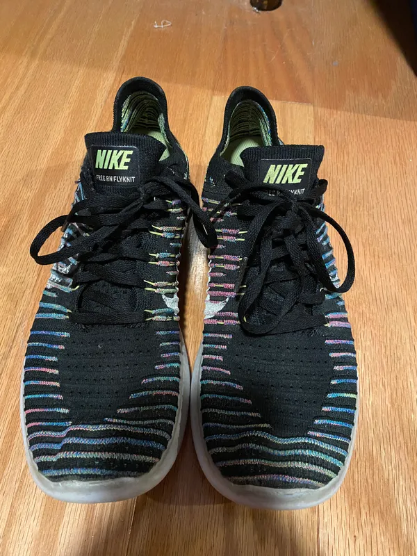 Nike Flyknit Tennis Shoes Black And Rainbow - Image 2