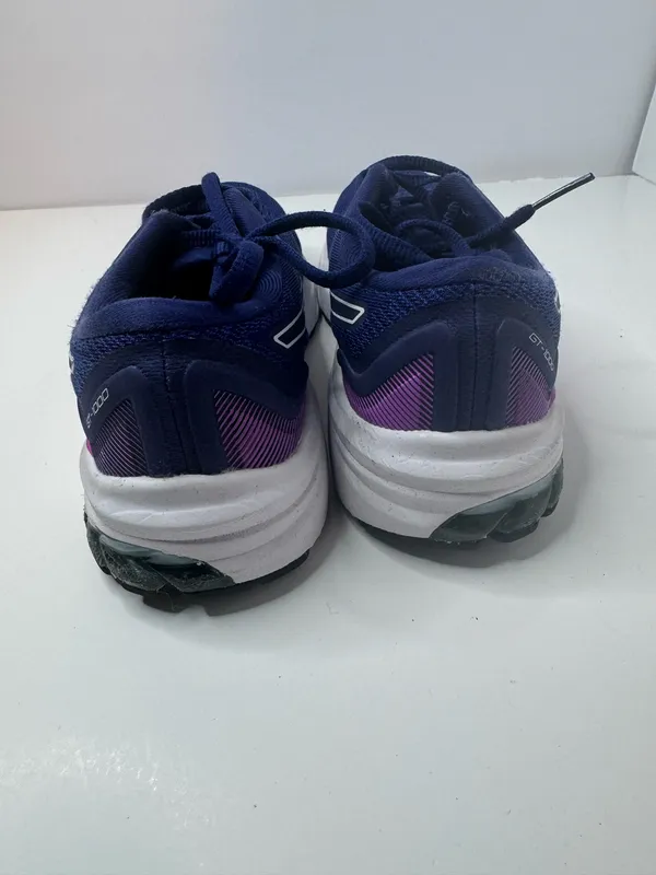 Asics GT -1000 Running Shoes Size 6  - Image 3
