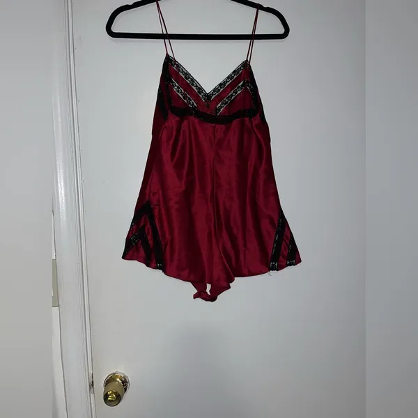 Vintage Victoria’s Secret Gold Label‎ Satin Romper Bodysuit Teddy Burgundy Lace - Image 4