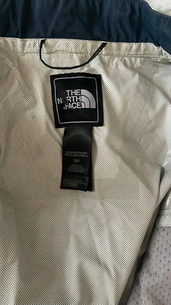 The North Face Rain Jacket Women’s Size Small - Image 2