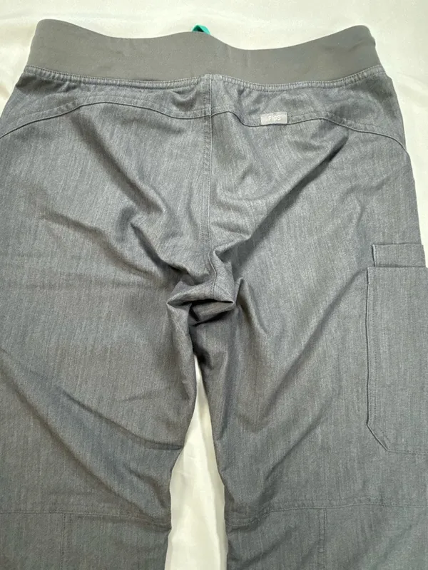 Figs Straight Leg Scrub Pants in Charcoal with Teal Drawstring - Image 9