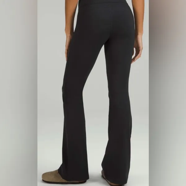 Lululemon Groove Super-High-Rise Flared Pant *Nulu in Black - Image 2