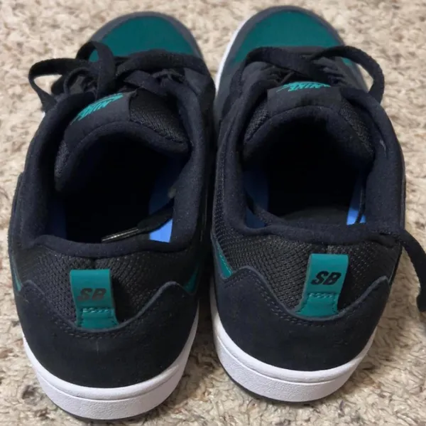 Skateboard alleyoops men’s size 9.5 - Image 2