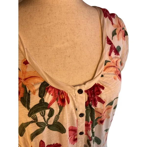Lucky Brand Satin trim T-shirt Size Small - Image 6
