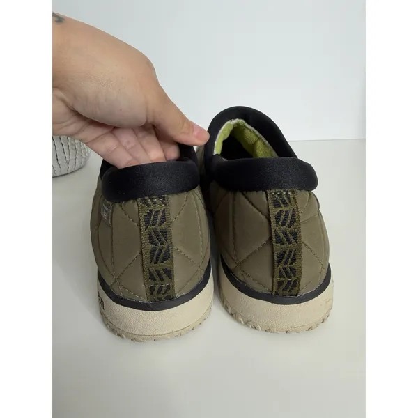 L.L. Bean Women's Ultralight Primaloft‎ Waterproof Slip On Shoes 9M Outdoorsy - Image 6
