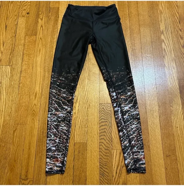 Alo Yoga City Lights Print Leggings – XS – High Waist – Excellent - Image 3