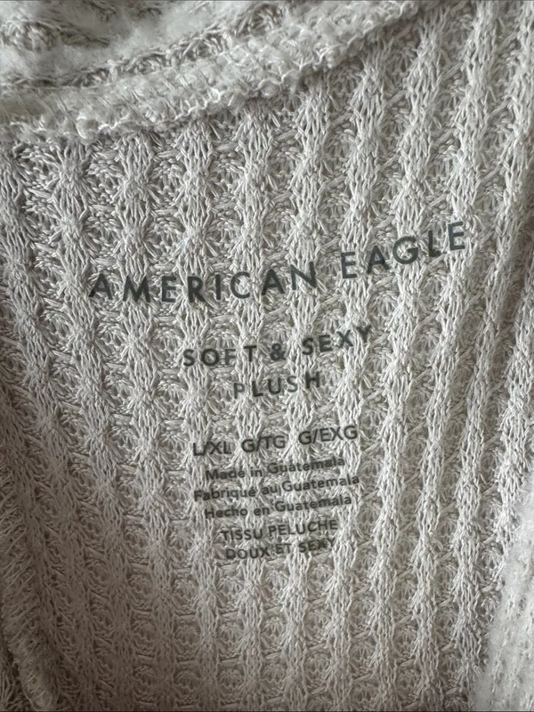 American Eagle Outfitters Cream Waffle Knit Long Sleeve Henley / M4 - Image 3