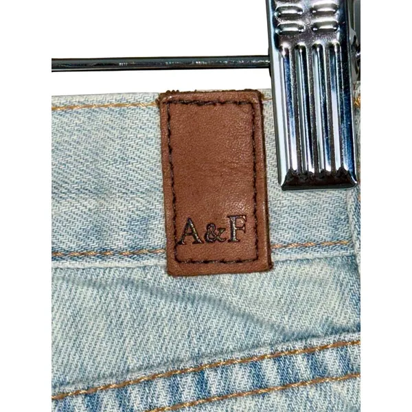 Abercrombie & Fitch Blue Denim Light Wash Low Rise Bootcut Jeans Womens Size 2 R - Image 6