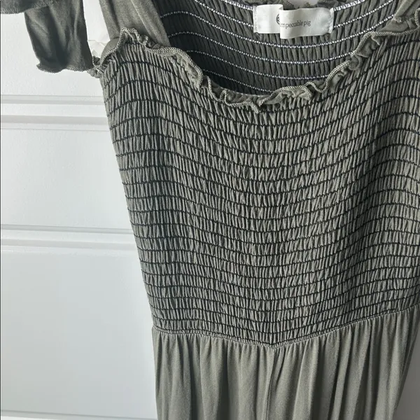 The Impeccable Pig Elegant Olive Green Jumpsuit - Image 5