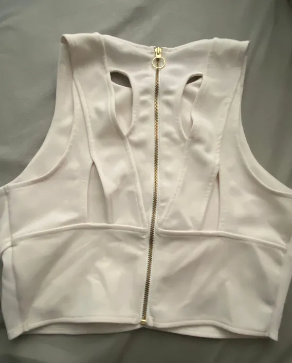 Guess white crop top - Image 2