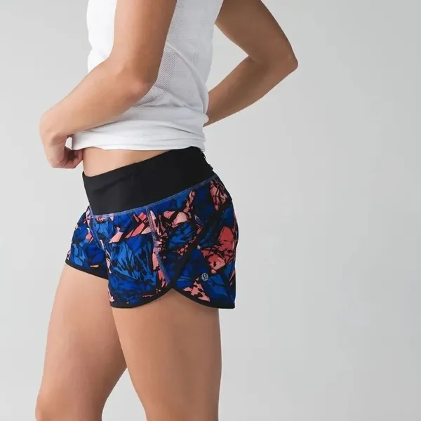 ✨ Lululemon Speed Short
Paint Storm Harbor Blue Multi / Black✨ - Image 4